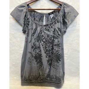 Women’s maternity top